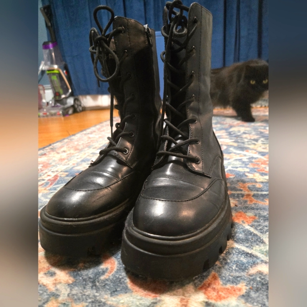 Womens - Design Lab - Chunky black heel Zip/ lace boots! 🖤🖤🖤
